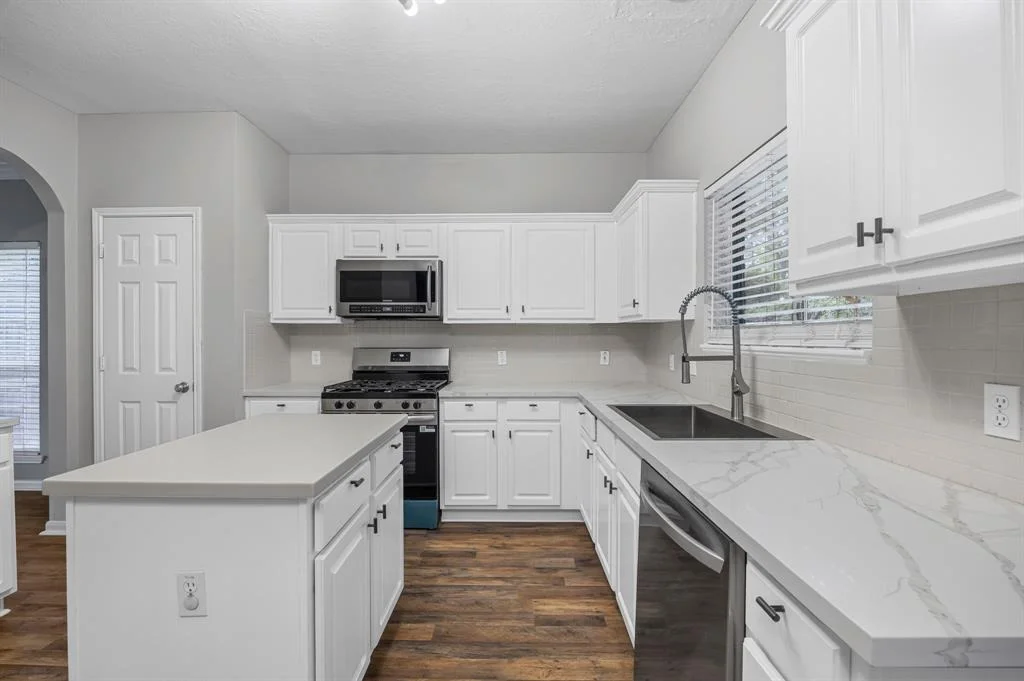 Photo of 3307 La Seine Lane