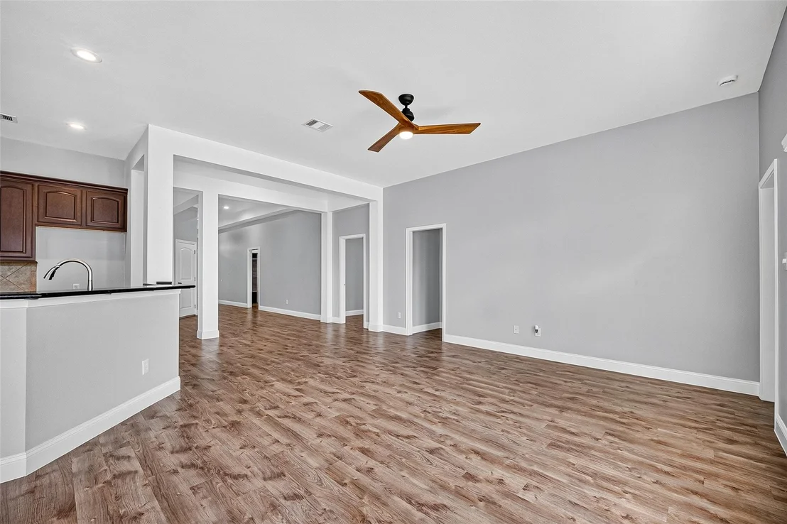 Photo of 5606 Walnut Glen Lane