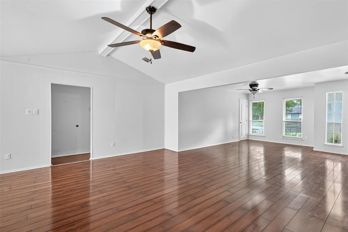 Photo of 6926 Pine Grove Drive
