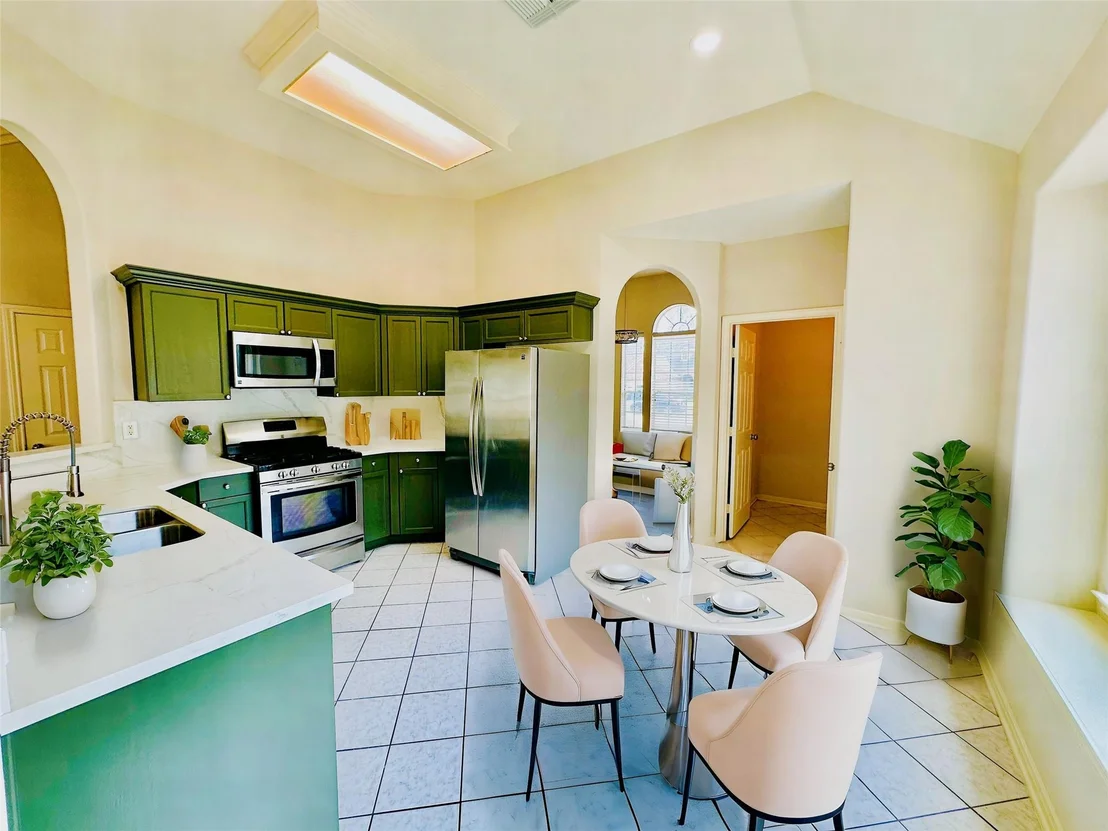 Photo of 4142 Surreydon Drive