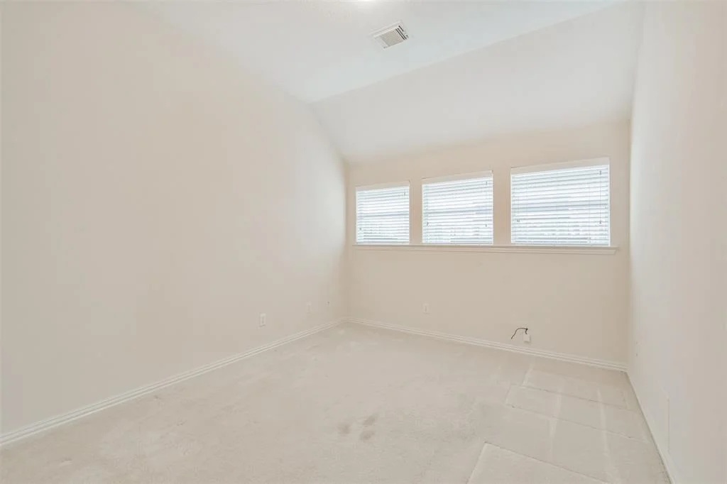 Photo of 241 Kettering Lane