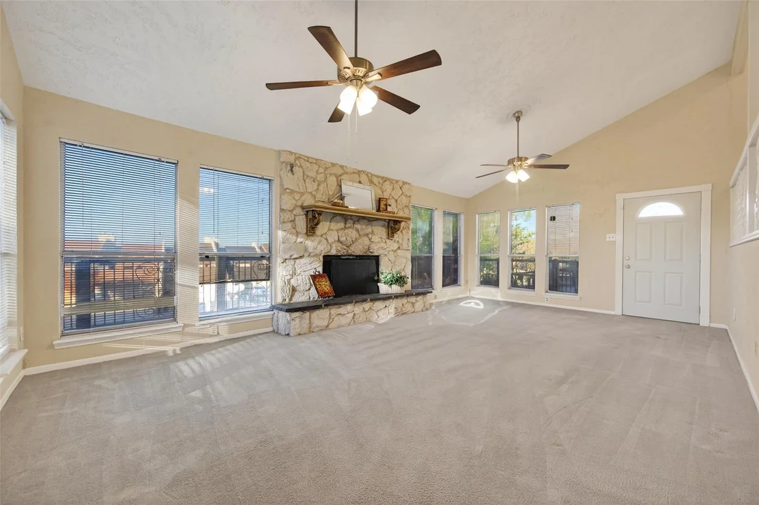Photo of 805 Lake View Drive