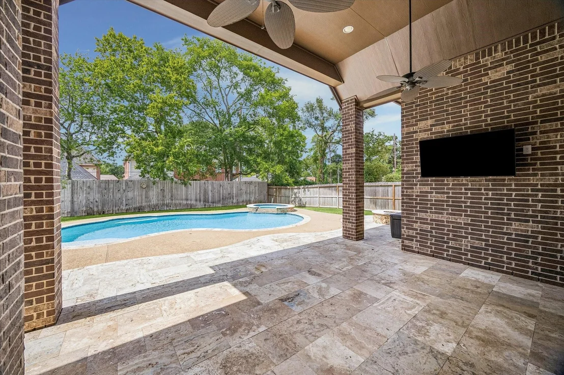 Photo of 18638 Roslyn Springs Drive