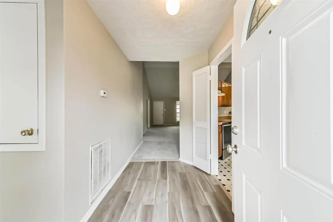 Photo of 20015 Lions Gate Drive