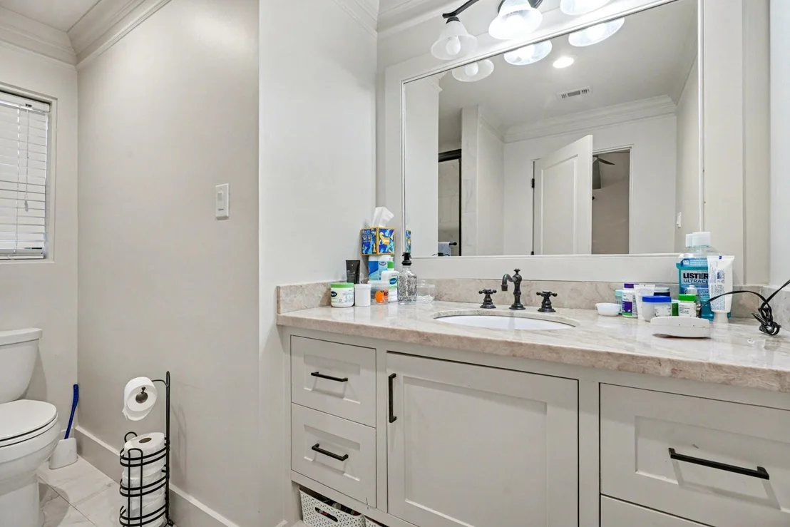 Photo of 8515 Edgemoor Drive
