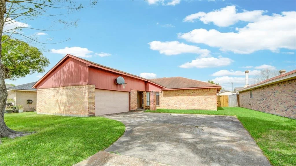 Photo of 9831 Shell Rock Road