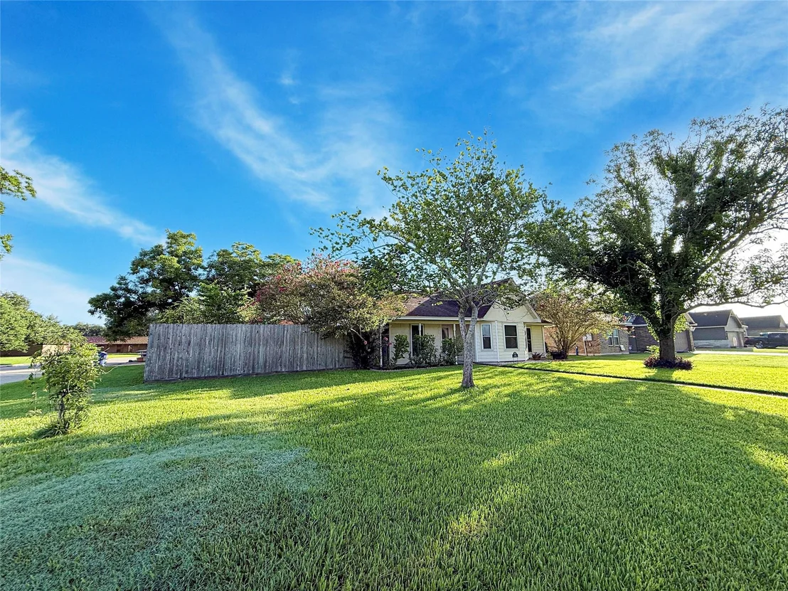 Photo of 446 Countryside Drive