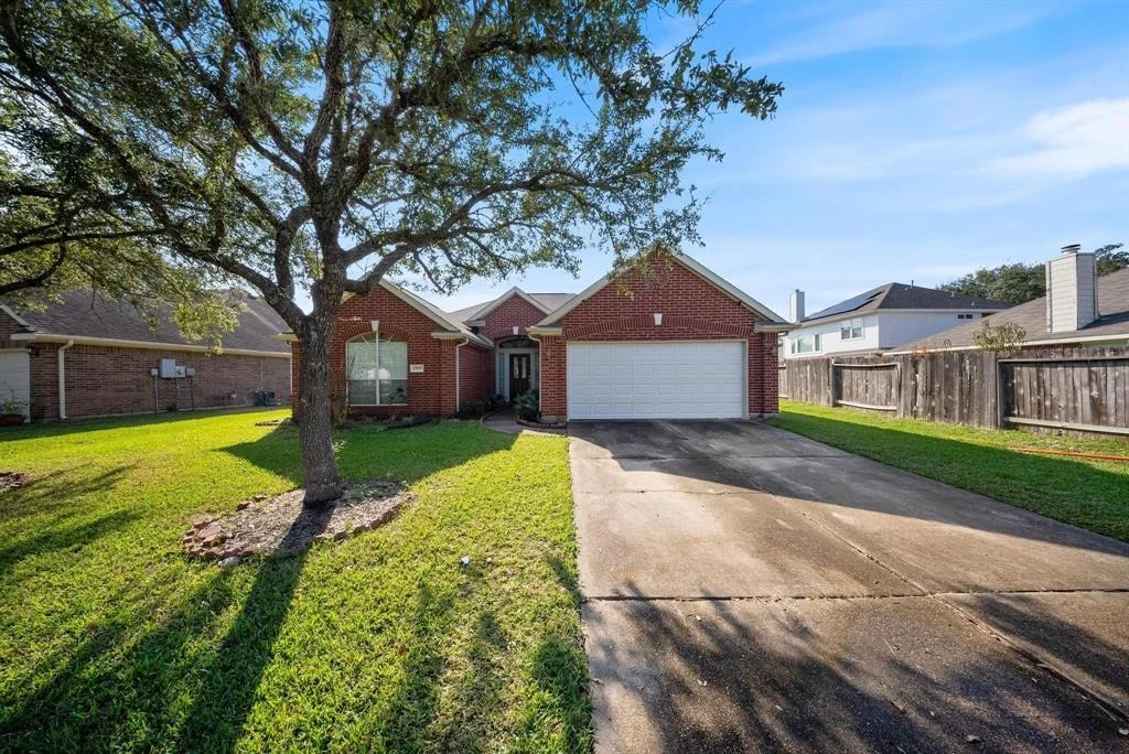 Photo of 17519 Canton Forest Lane