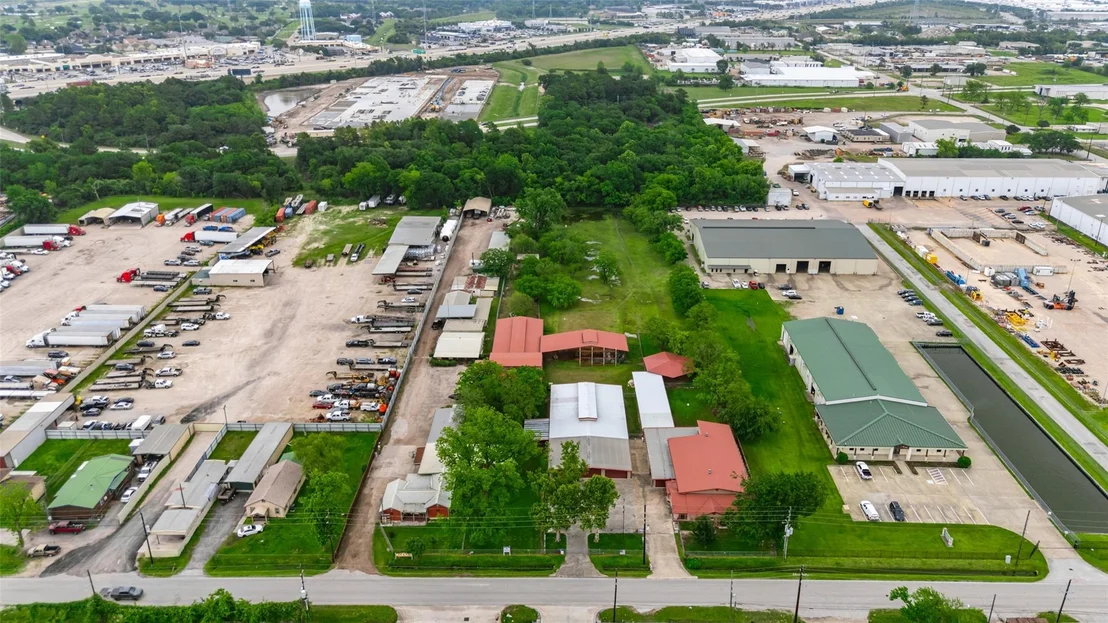 Photo of 7438 Wright Road