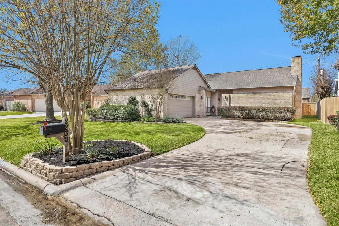 Photo of 2230 Foreland Drive