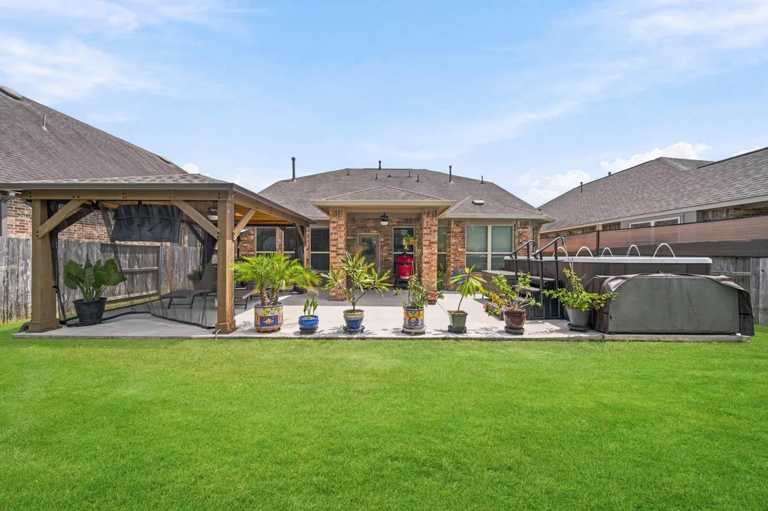 Photo of 6322 Wolf Run Drive