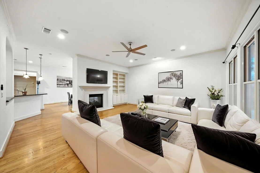 Photo of 2714 Stuart Manor