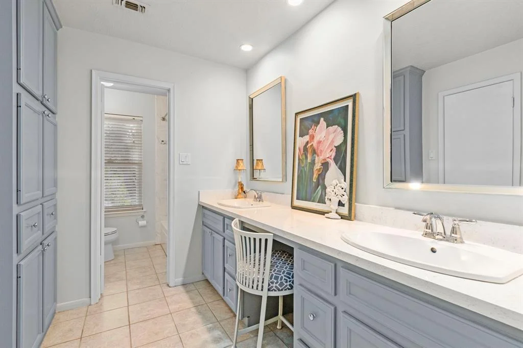 Photo of 15610 Ten Oaks Drive