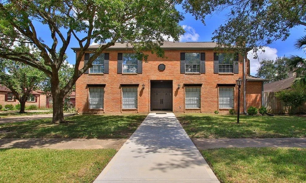 Photo of 8006 Albin Lane