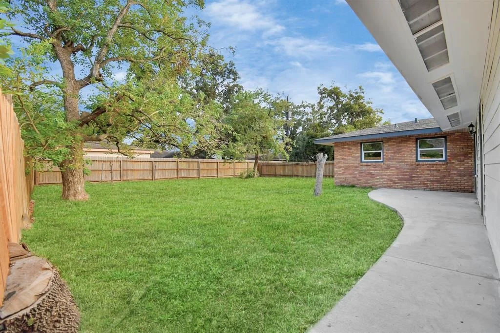 Photo of 5434 Creekbend Drive
