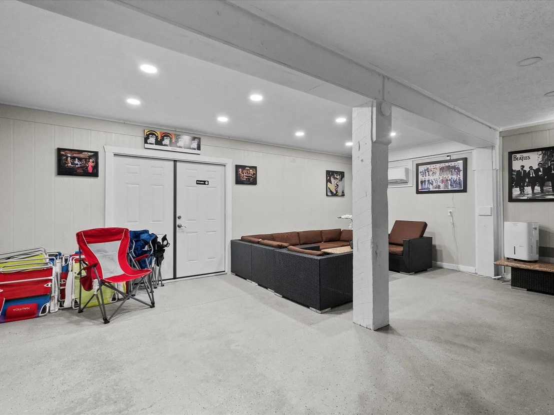 Photo of 319 Francis Cove