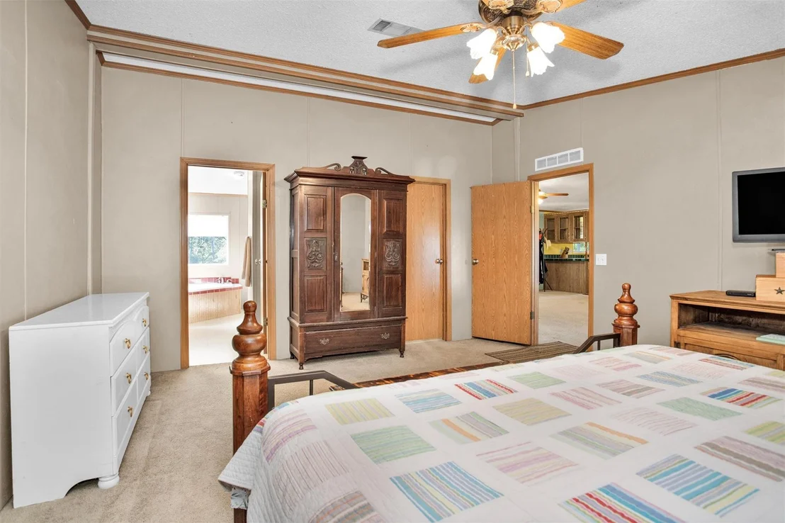 Photo of 380 Rose Hill Road