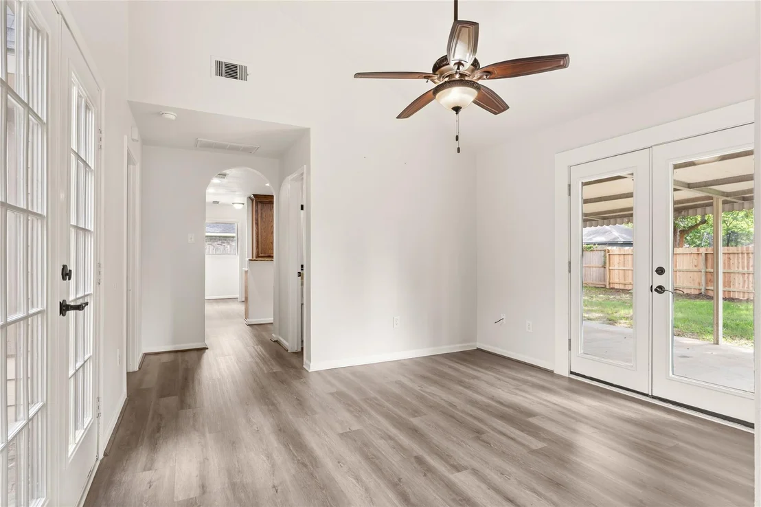 Photo of 16126 Spinnaker Drive