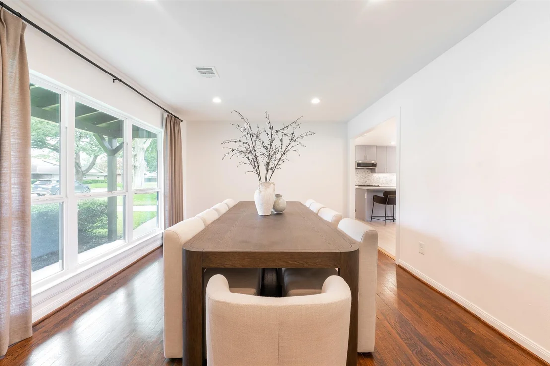 Photo of 1218 Shadeland Drive