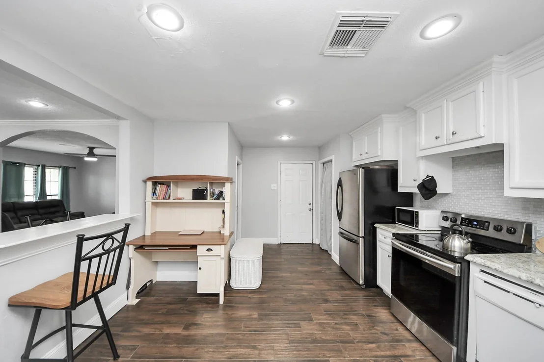 Photo of 805 Armor Avenue