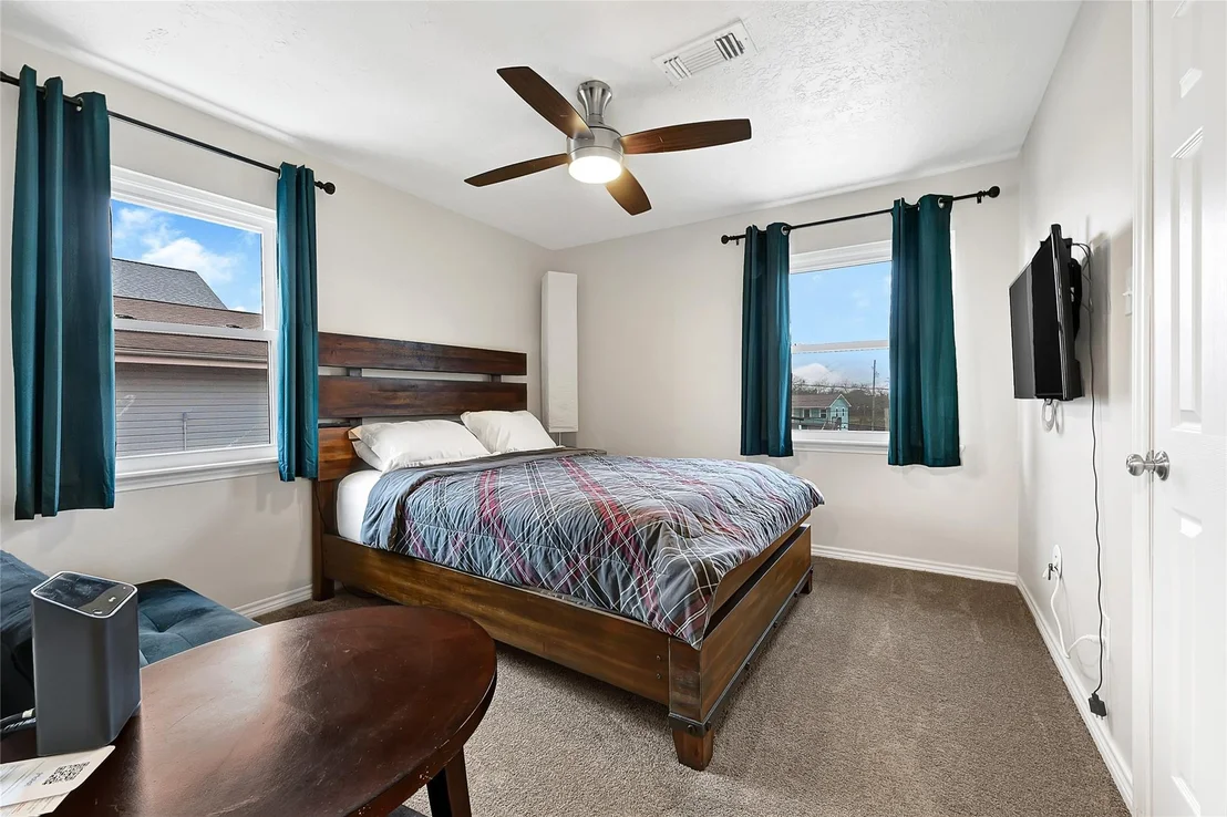 Photo of 1547 John Street