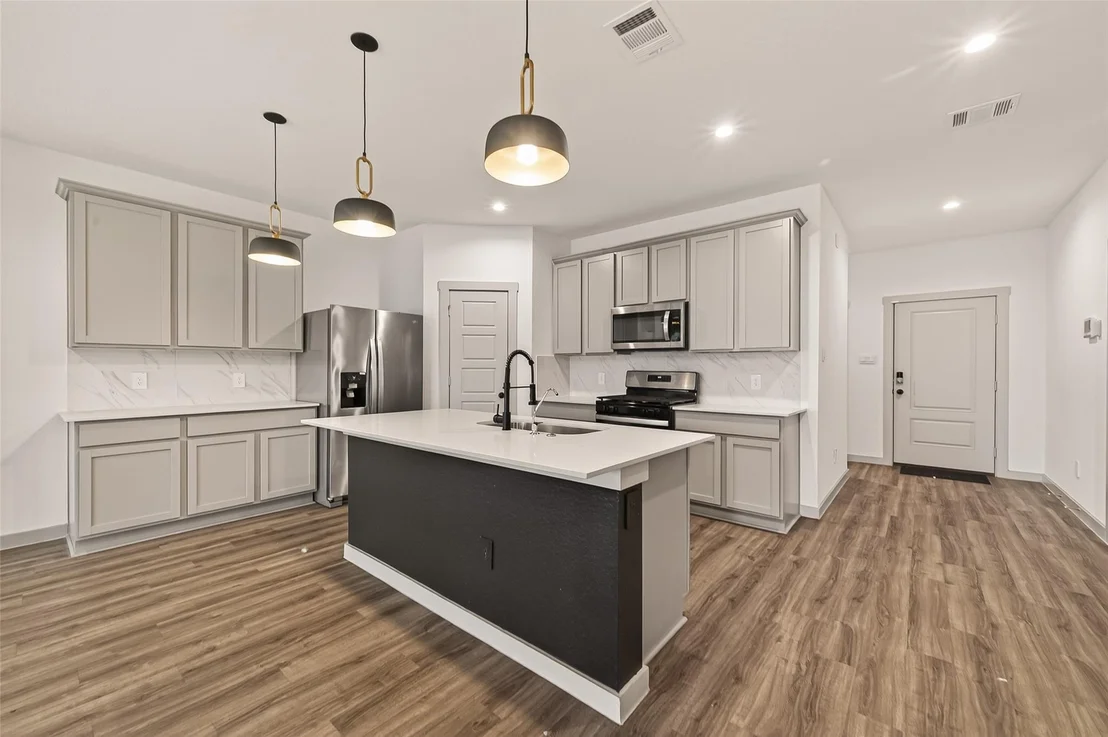Photo of 7935 Brumbly Lane