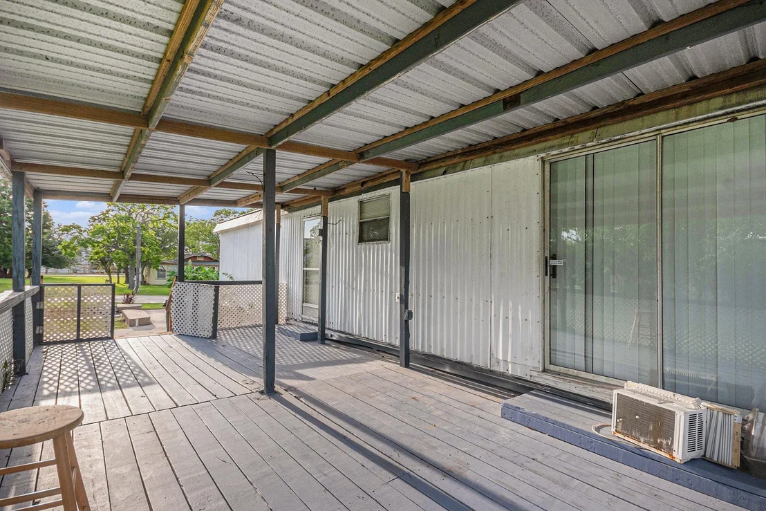 Photo of 411 Avenue G