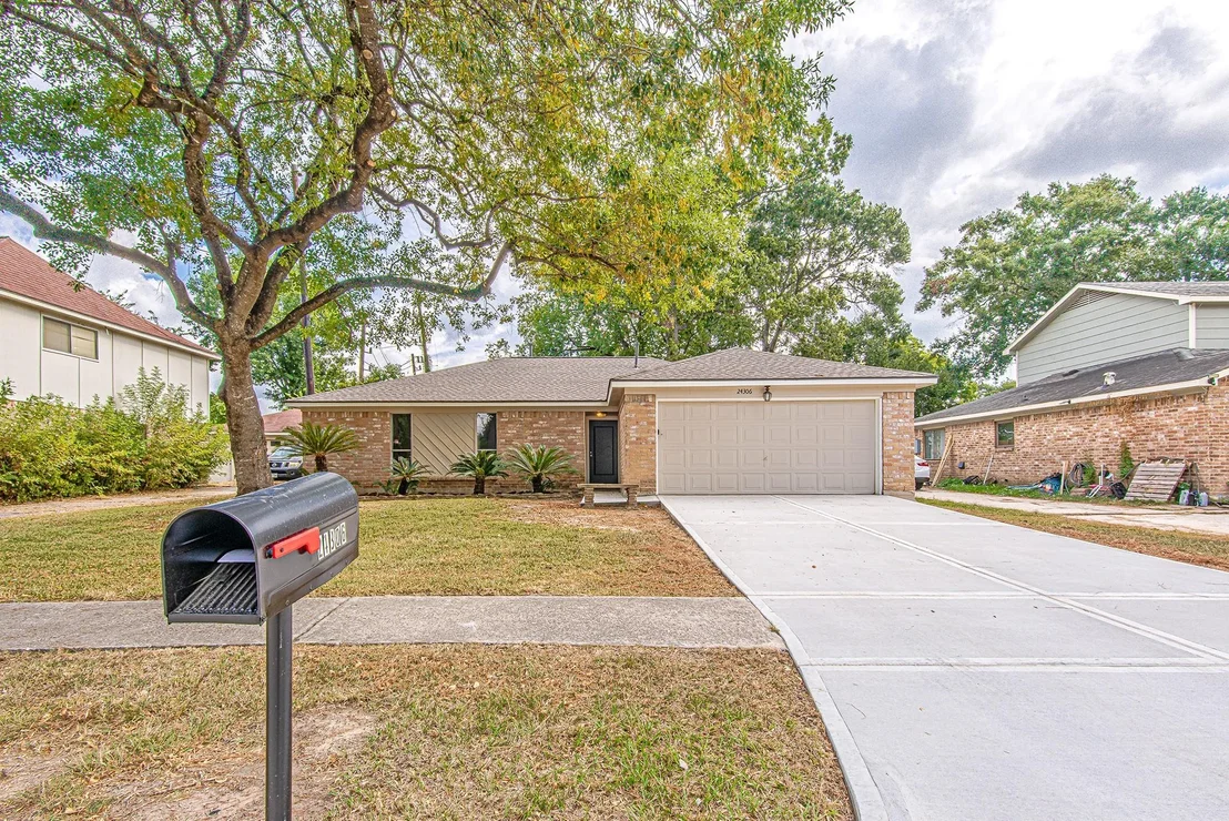 Photo of 24306 Spring Mill Lane