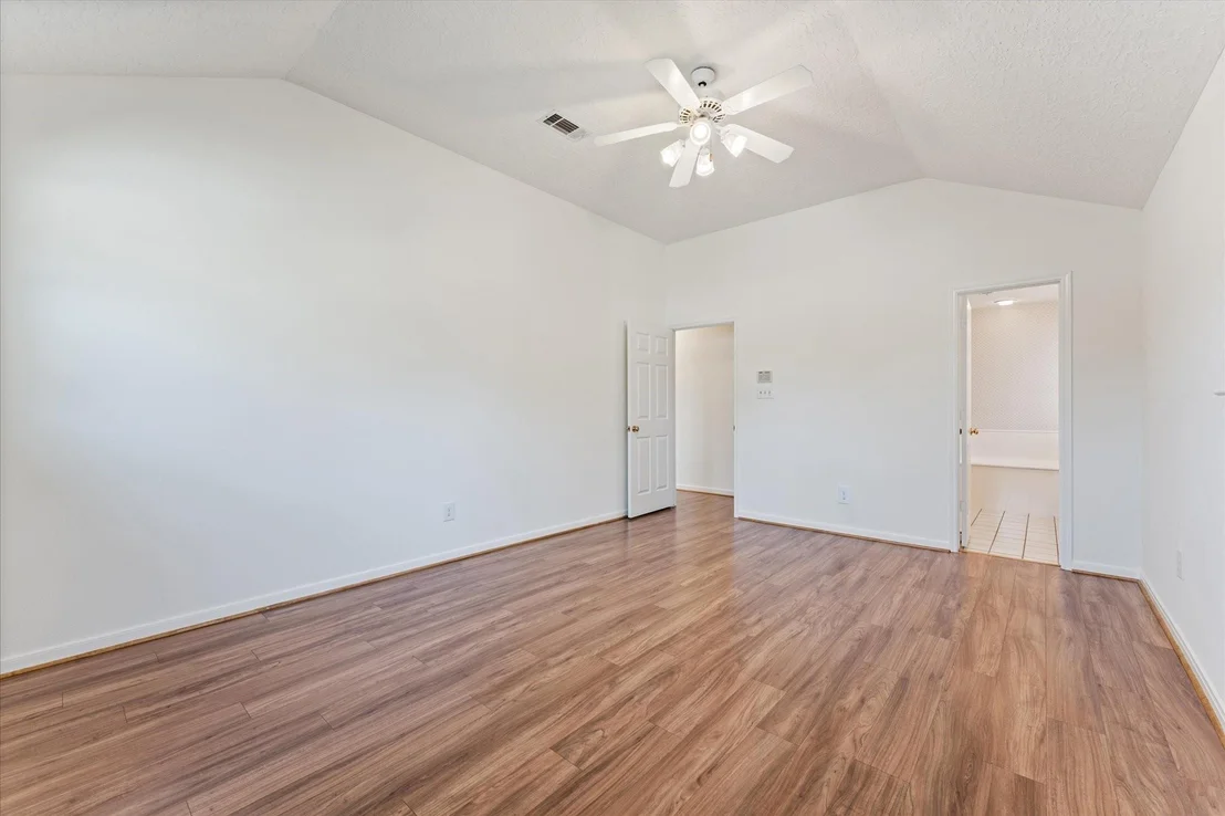 Photo of 215 Deep Dale Lane