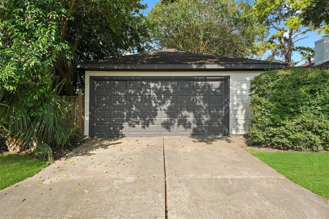 Photo of 3203 Greenridge Drive