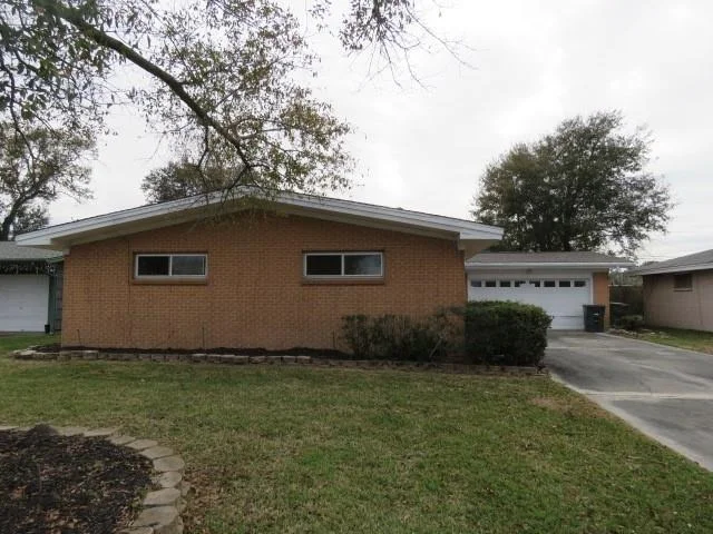 Photo of 3537 Drexel Avenue