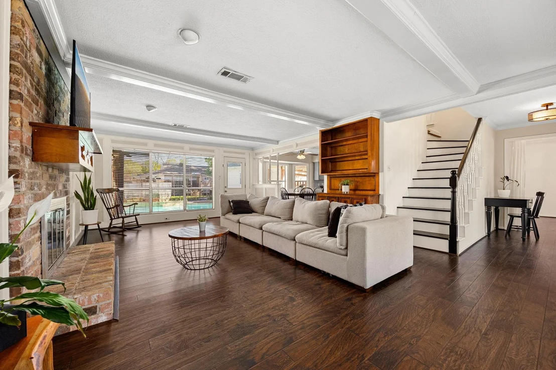 Photo of 6611 Sutter Park Lane