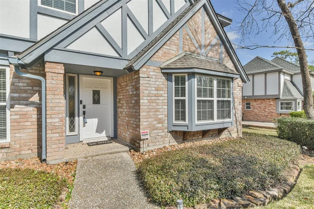 Photo of 6210 Meadowtrace Drive