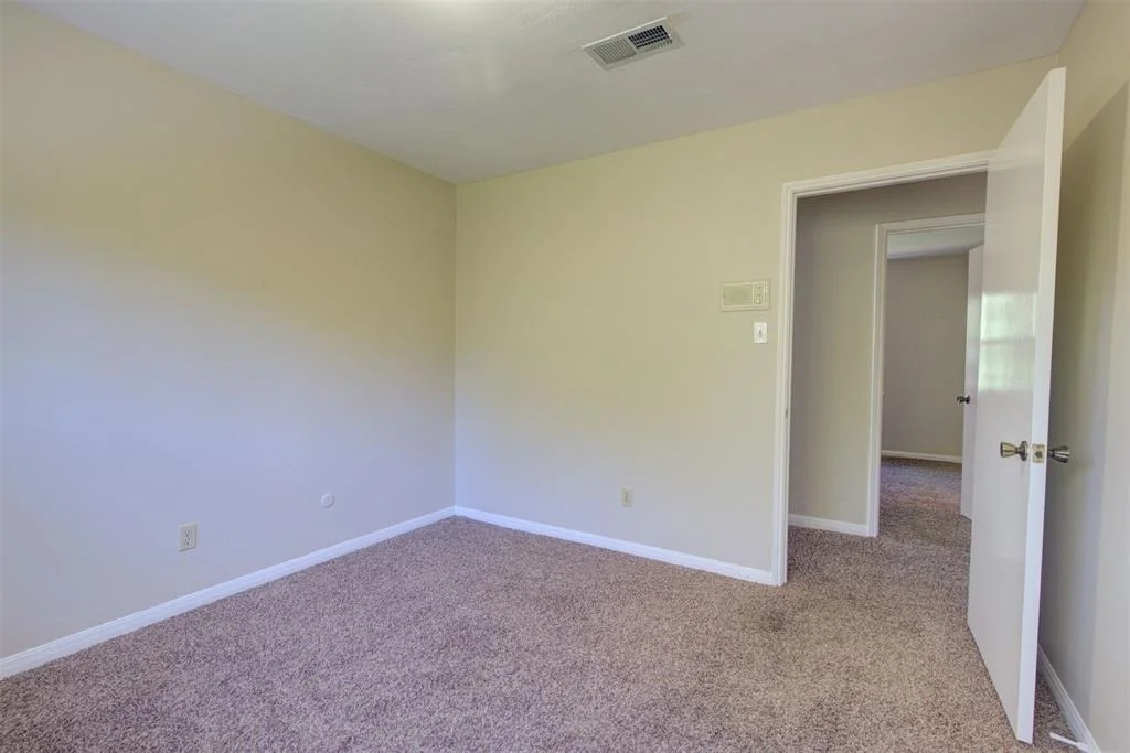 Photo of 17611 Loring Lane