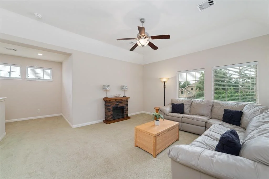 Photo of 17803 Netherby Lane