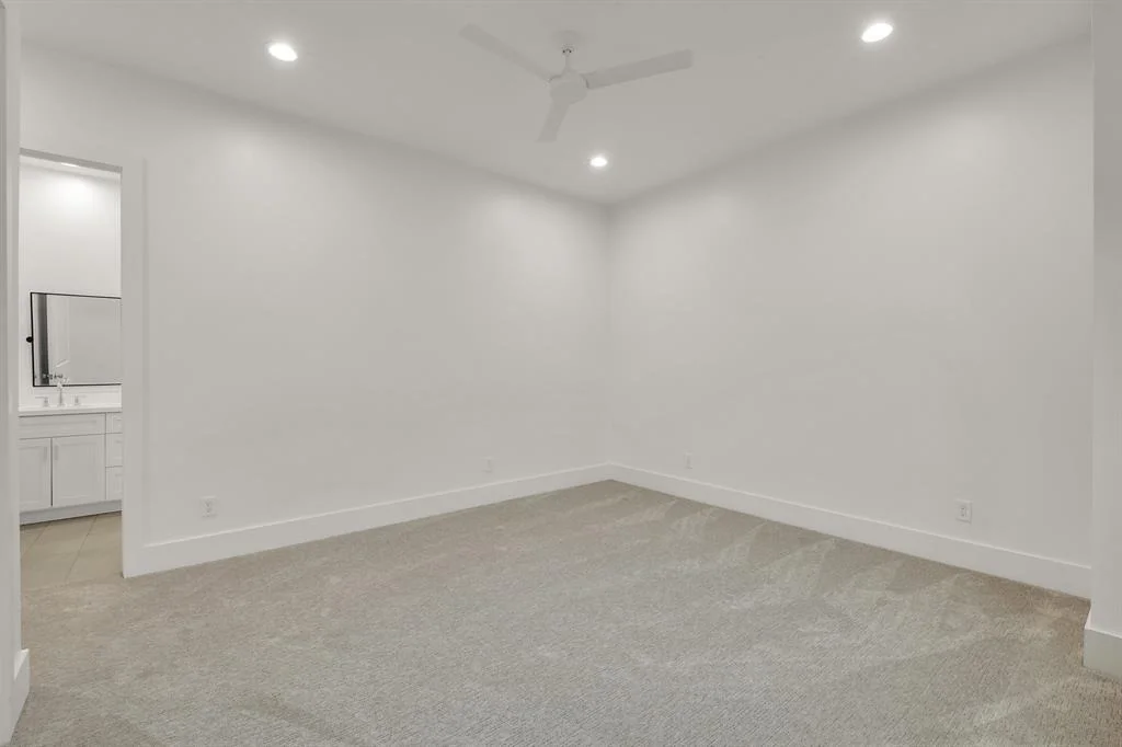 Photo of 1337 Chantilly Lane