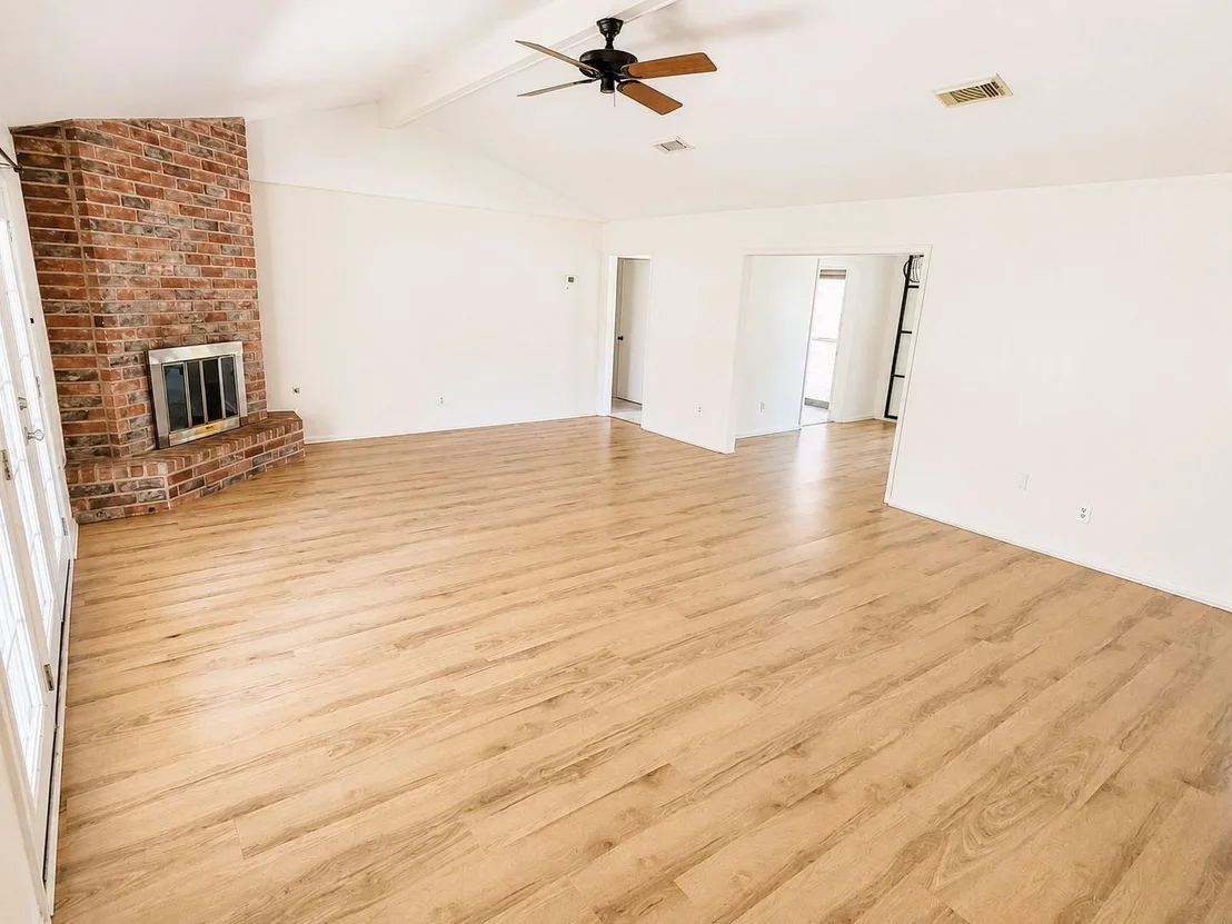 Photo of 802 Seafoam Road
