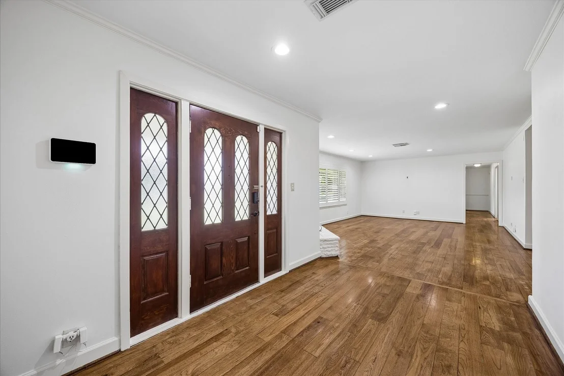 Photo of 8443 Westview Drive