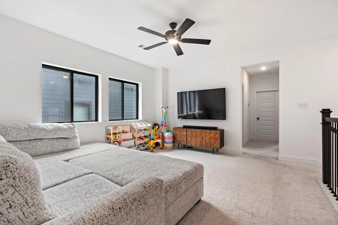 Photo of 18407 Parkland Row Drive