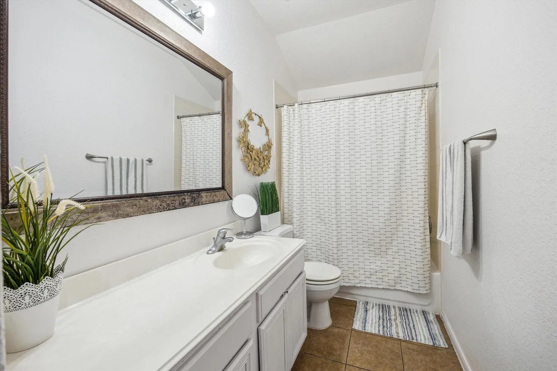 Photo of 2819 Empire Oaks Lane
