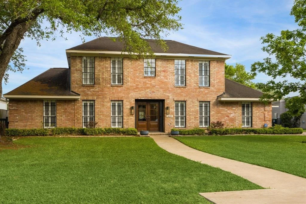 Photo of 619 Chevy Chase Circle