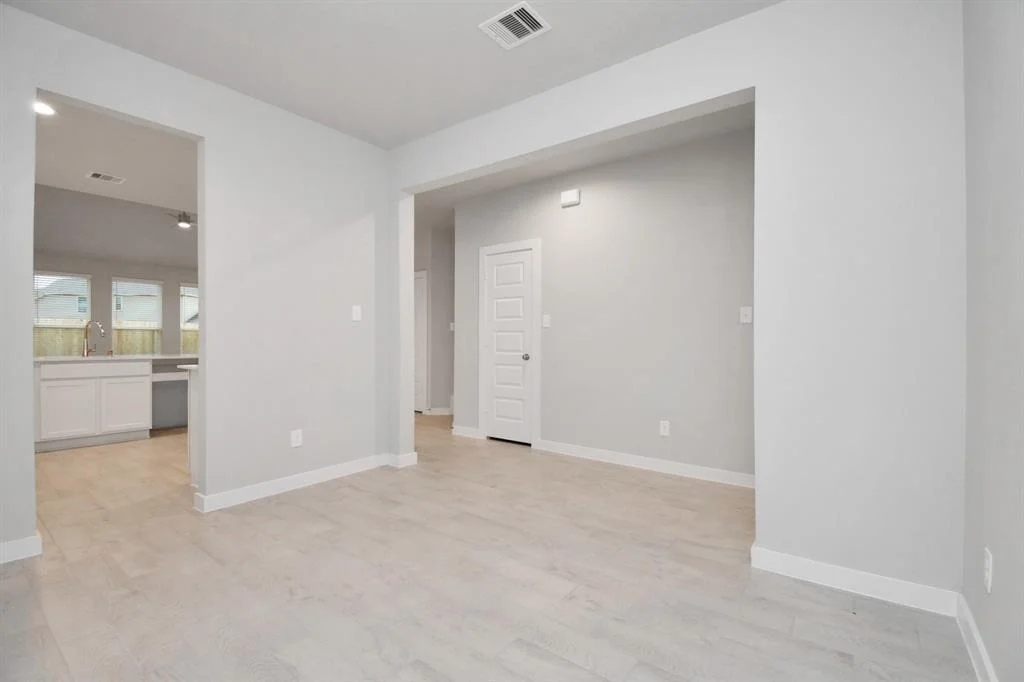 Photo of 15815 Walnut Leaf Lane