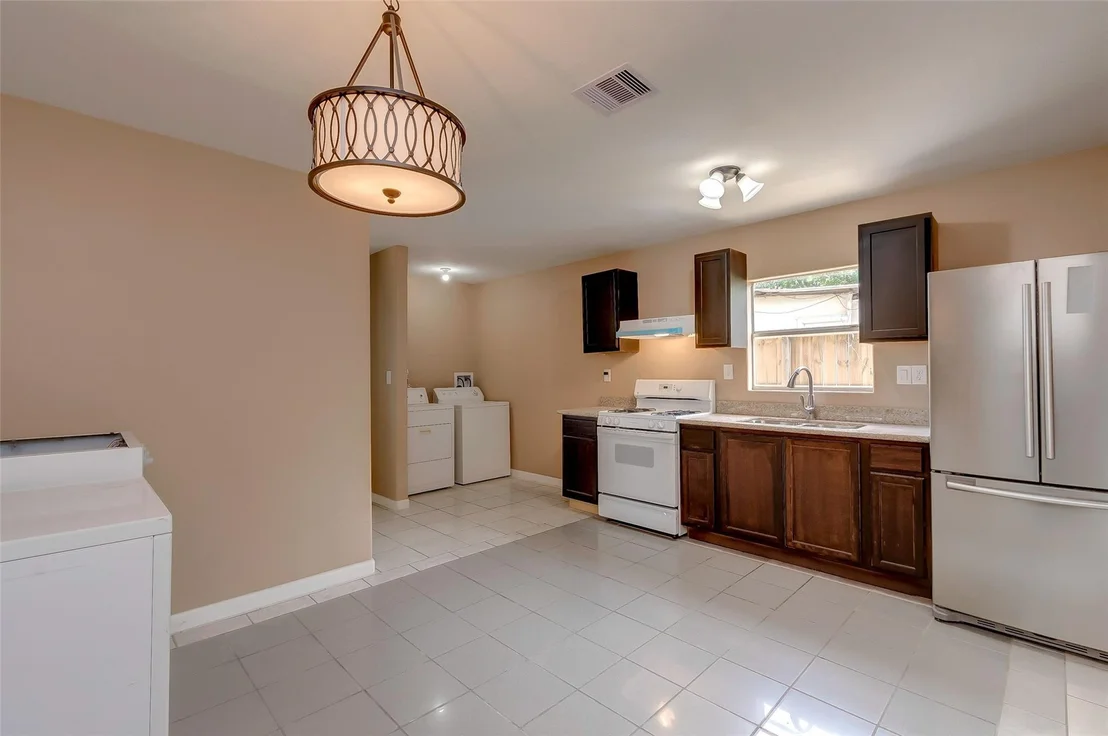Photo of 3918 Cedar Hill Lane