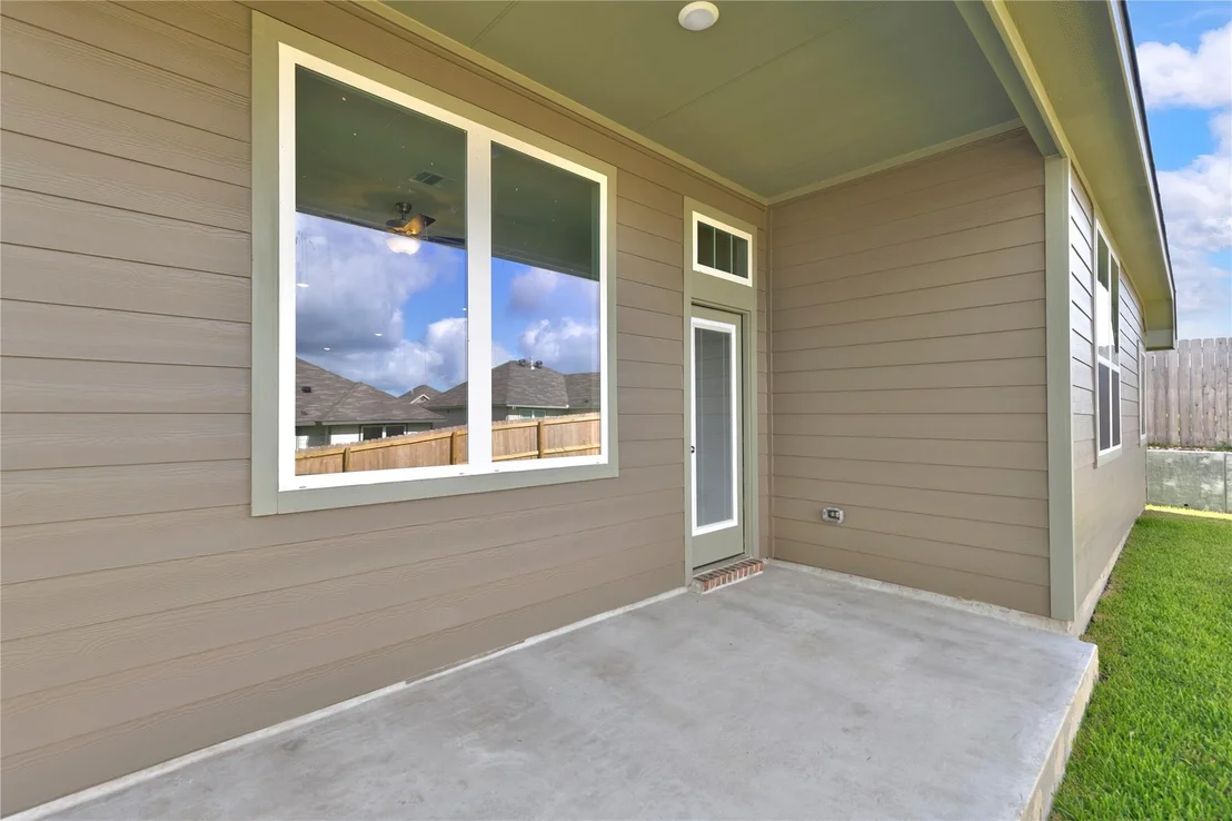 Photo of 1453 Lake Ridge Drive