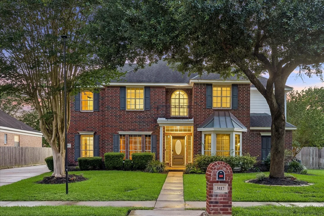 Photo of 3117 E Elm Circle