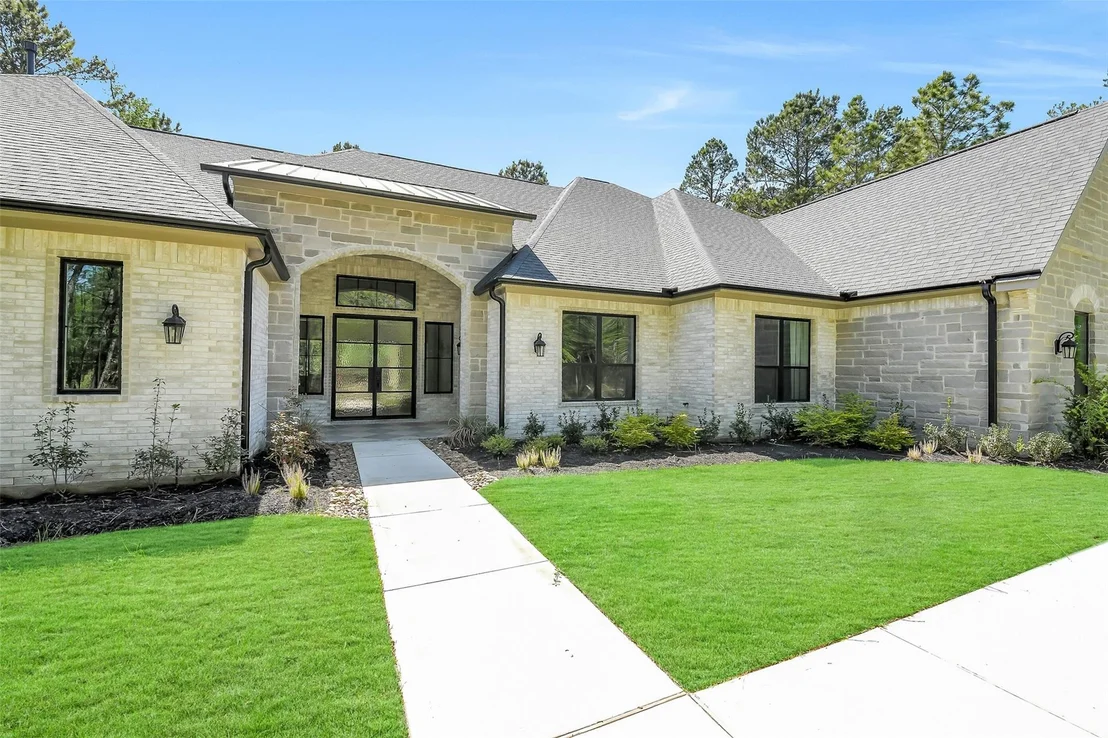 Photo of 25123 Chisos Bend
