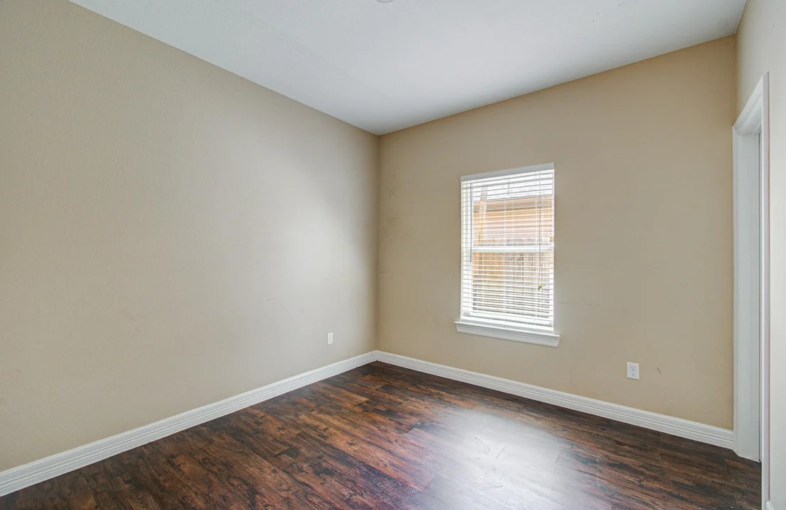 Photo of 406 Elm Lake Drive