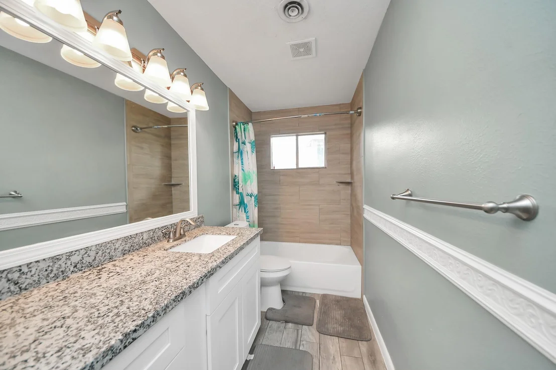 Photo of 5815 Effingham Drive