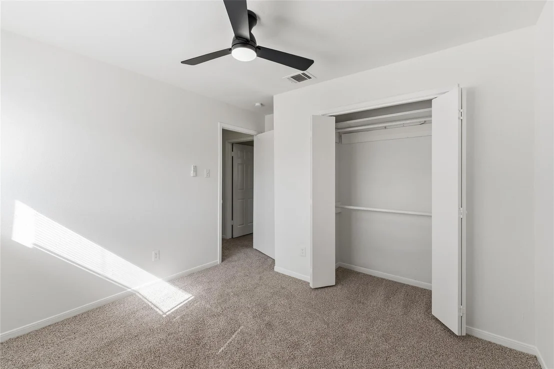 Photo of 4927 Glendower Drive