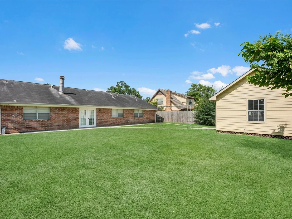 Photo of 13931 Roundstone Lane